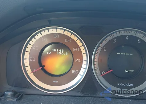 2013 Volvo S60 T5/T5 Platinum/T5 Premier/T5 Premier Plus from USA, damaged, VIN YV1612FHXD2171892